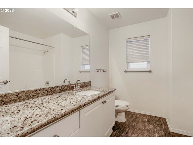 5186 Ne SCHOELER Cir, Hillsboro, OR 97124