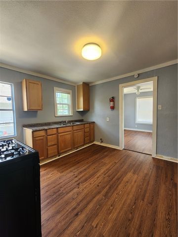 1109 14th St, Corpus Christi, TX 78404