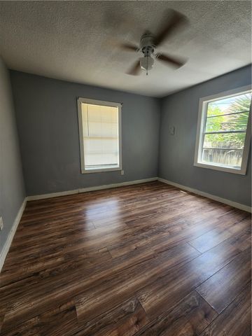 1109 14th St, Corpus Christi, TX 78404