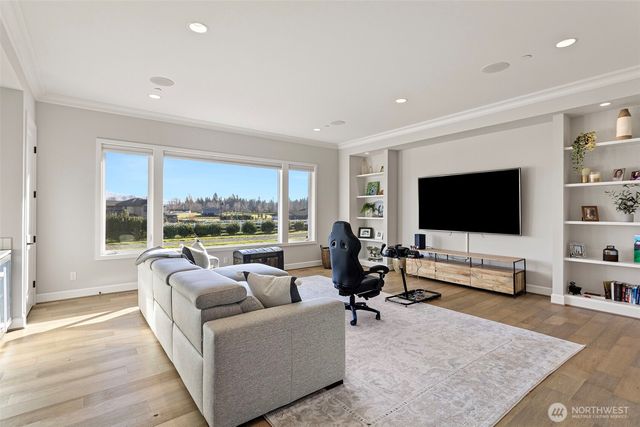 23715 70th Street E, Buckley, WA 98321