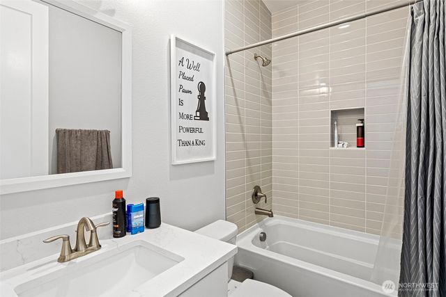 23715 70th Street E, Buckley, WA 98321