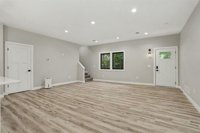 20160 Parkway Avenue, Three Rivers, MI 49093