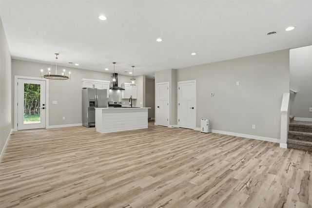 20160 Parkway Avenue, Three Rivers, MI 49093