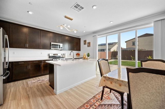 10024 Mont Blanc Ln, Stockton, CA 95219