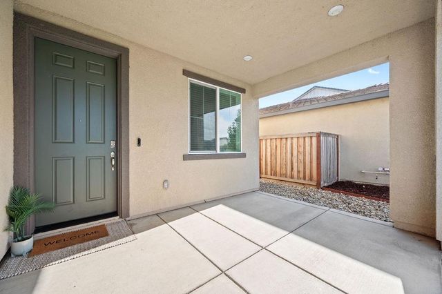 10024 Mont Blanc Ln, Stockton, CA 95219