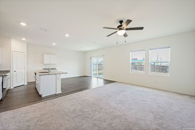 5535 Rue Girard, Converse, TX 78109