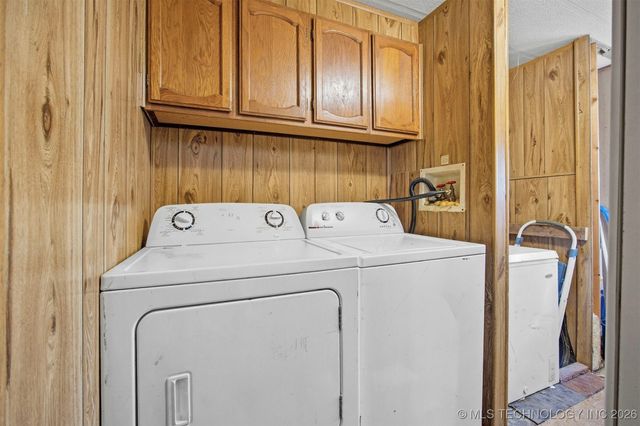 742 S Maple Street, Nowata, OK 74048