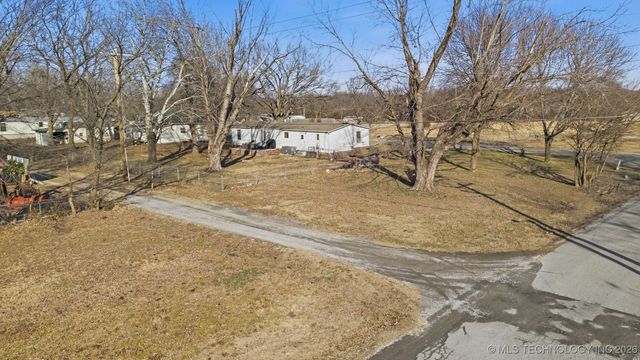 742 S Maple Street, Nowata, OK 74048