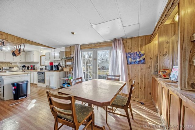 742 S Maple Street, Nowata, OK 74048