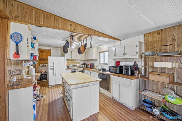 742 S Maple Street, Nowata, OK 74048