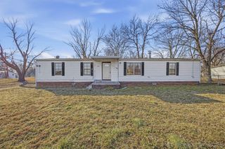742 S Maple Street, Nowata, OK 74048