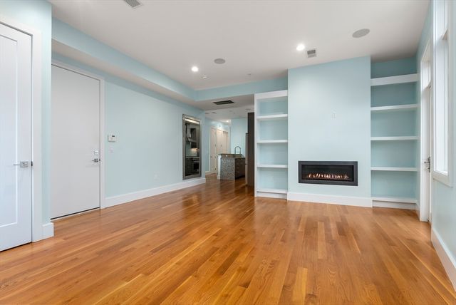 5 Mohawk St 2, Boston, MA 02127