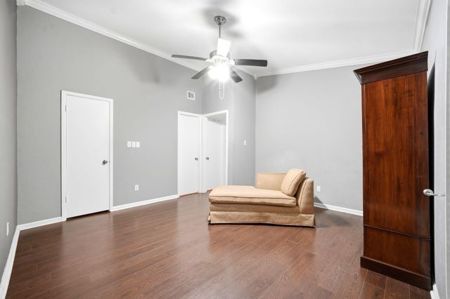 2425 Augusta Drive 22, Houston, TX 77057