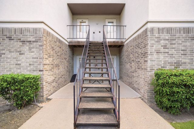 2425 Augusta Drive 22, Houston, TX 77057
