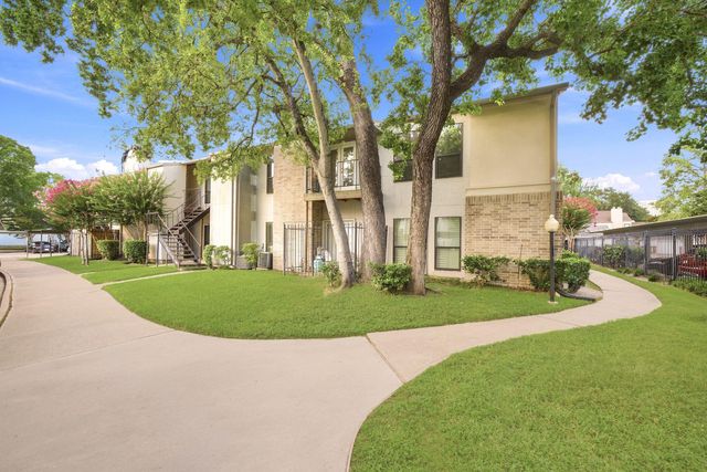 2425 Augusta Drive 22, Houston, TX 77057