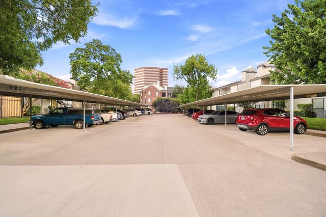 2425 Augusta Drive 22, Houston, TX 77057