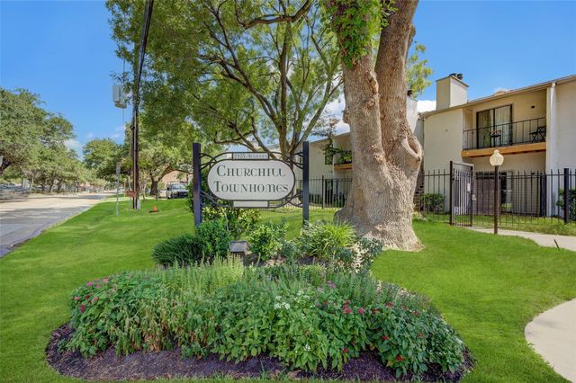 2425 Augusta Drive 22, Houston, TX 77057