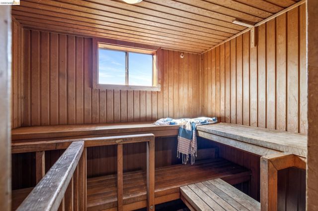 1815 Vine St, Berkeley, CA 94703