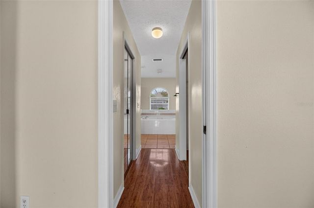 4404 KENDAL COURT, Valrico, FL 33596