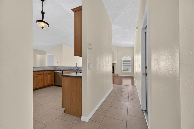 4404 KENDAL COURT, Valrico, FL 33596