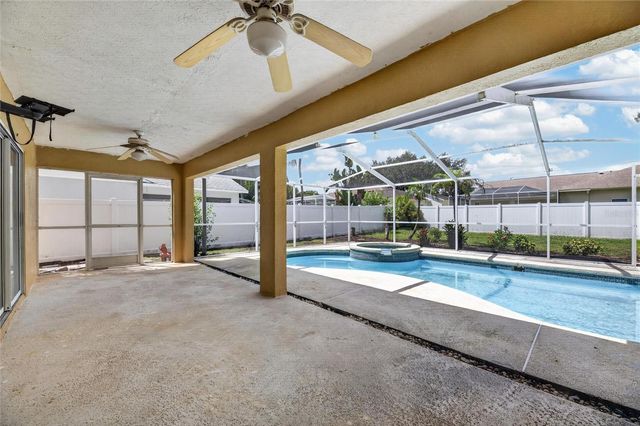 4404 KENDAL COURT, Valrico, FL 33596