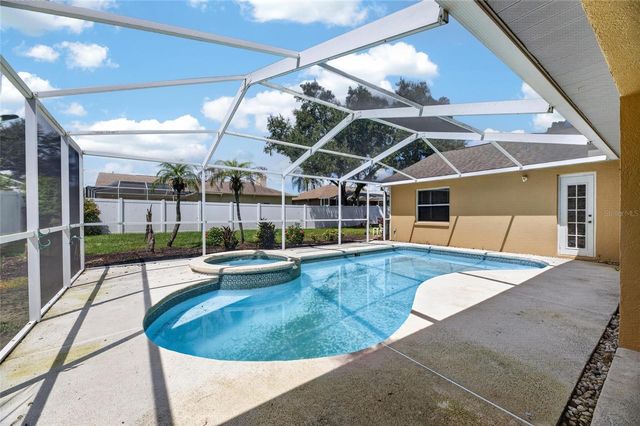 4404 KENDAL COURT, Valrico, FL 33596