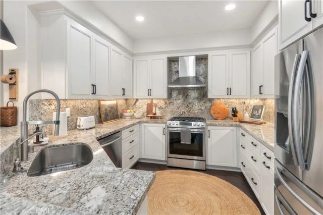 24157 Arrowhead Court, Valencia, CA 91354