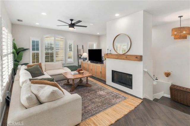 24157 Arrowhead Court, Valencia, CA 91354