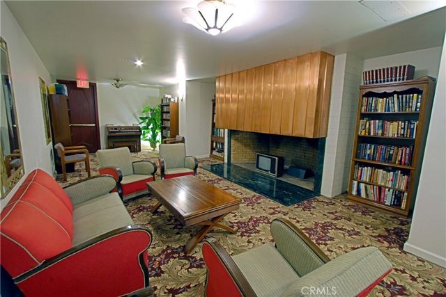 140 Linden, Long Beach, CA 90802