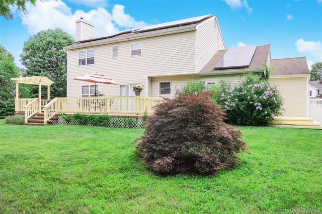 14 Southaven Drive, Brookhaven, NY 11719