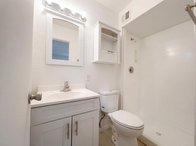 8112 Princess Jeanne Avenue NE, Albuquerque, NM 87110