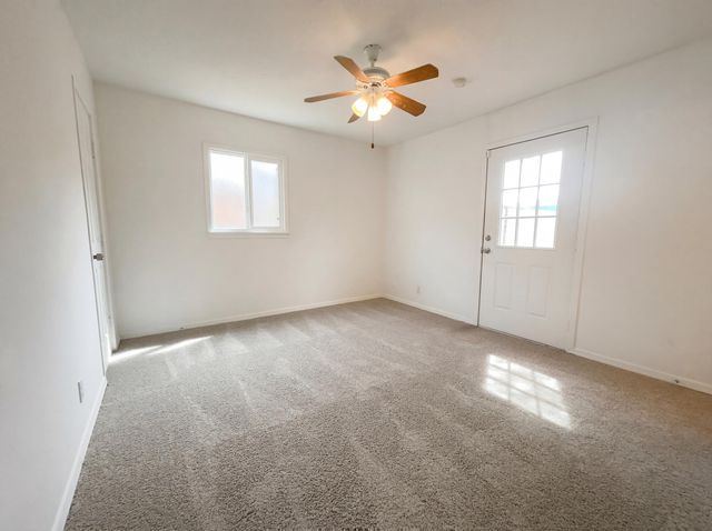 8112 Princess Jeanne Avenue NE, Albuquerque, NM 87110