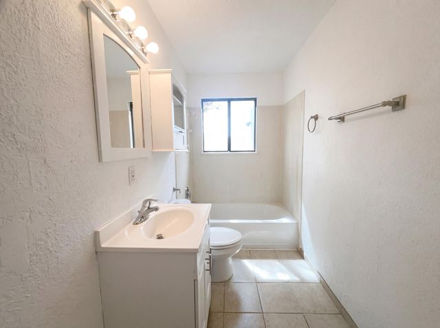 8112 Princess Jeanne Avenue NE, Albuquerque, NM 87110