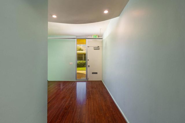 189 Civic Drive 5, Palm Springs, CA 92262