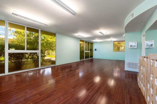 189 Civic Drive 5, Palm Springs, CA 92262