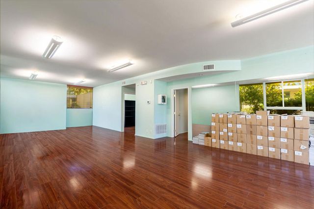 189 Civic Drive 5, Palm Springs, CA 92262