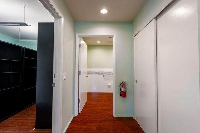 189 Civic Drive 5, Palm Springs, CA 92262