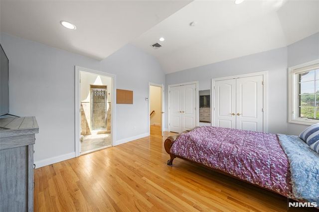 221B 4th Street 2, Palisades Park, NJ 07650