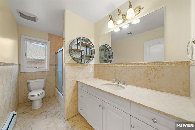 221B 4th Street 2, Palisades Park, NJ 07650