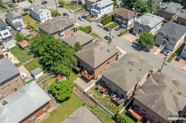 221B 4th Street 2, Palisades Park, NJ 07650