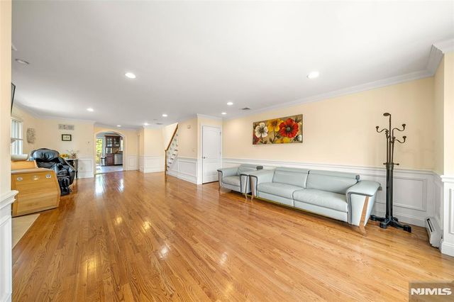 221B 4th Street 2, Palisades Park, NJ 07650