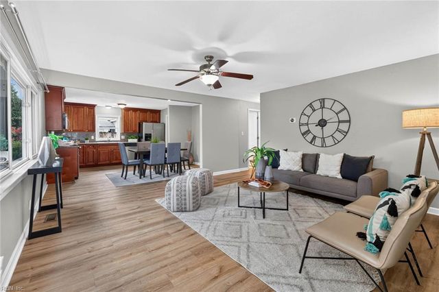 428 Draper DR, Norfolk, VA 23505