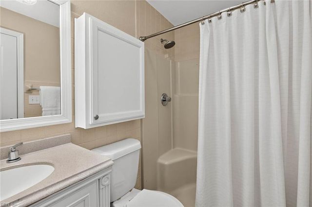 428 Draper DR, Norfolk, VA 23505
