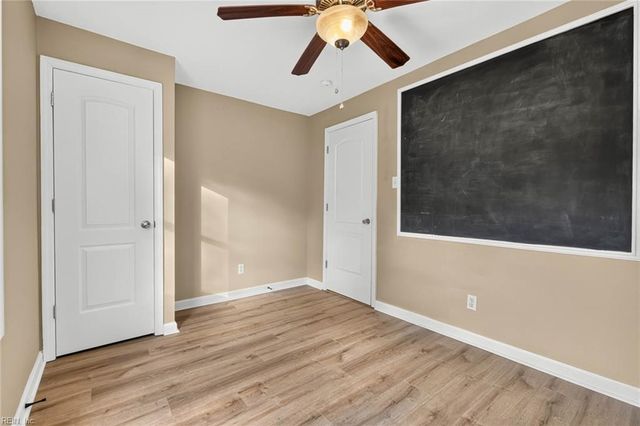 428 Draper DR, Norfolk, VA 23505