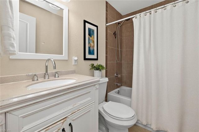 428 Draper DR, Norfolk, VA 23505