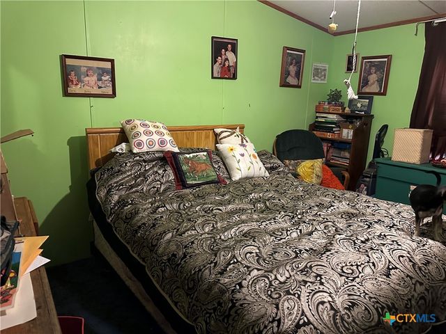 1115 County Road 405, Lexington, TX 78947