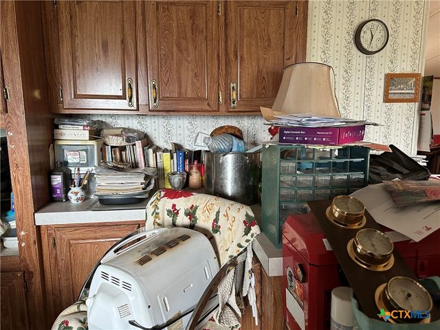 1115 County Road 405, Lexington, TX 78947
