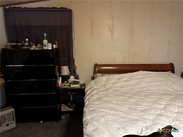 1115 County Road 405, Lexington, TX 78947