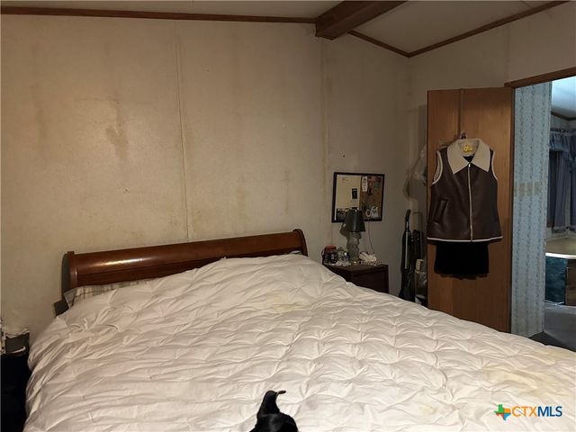 1115 County Road 405, Lexington, TX 78947