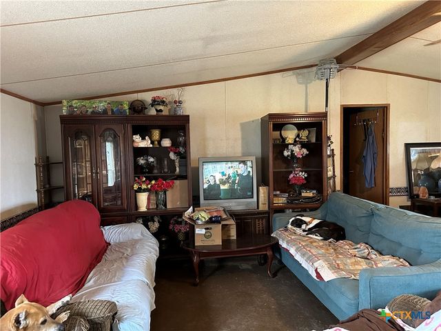 1115 County Road 405, Lexington, TX 78947